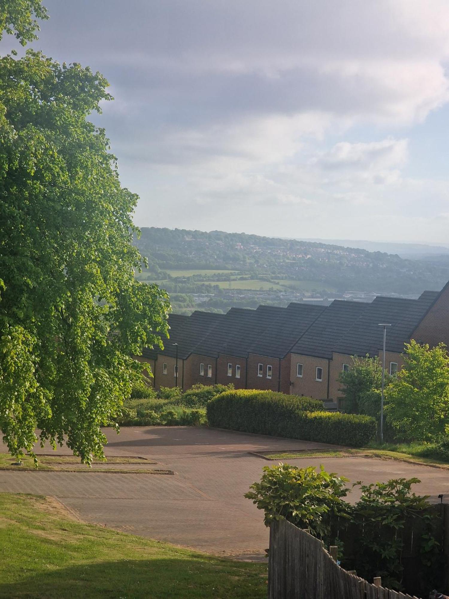 Urban Retreat In Newcastle- Pet Friendly- Garden Holiday home Newcastle upon Tyne