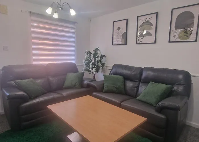 Urban Retreat In Newcastle- Pet Friendly- Garden
