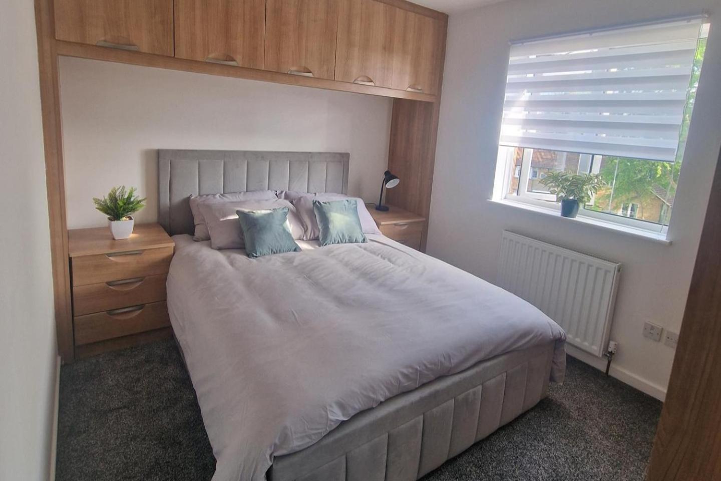 Holiday home Urban Retreat In Newcastle- Pet Friendly- Garden *
